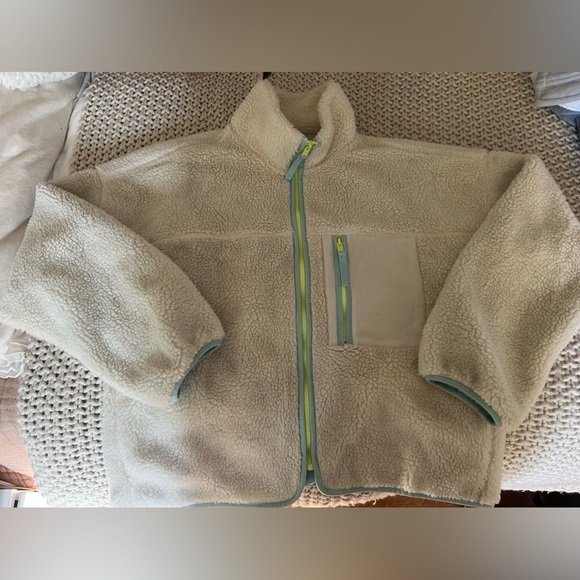 GAP SHERPA SIZE MEDIUM NEVER WORN - Picture 4 of 4